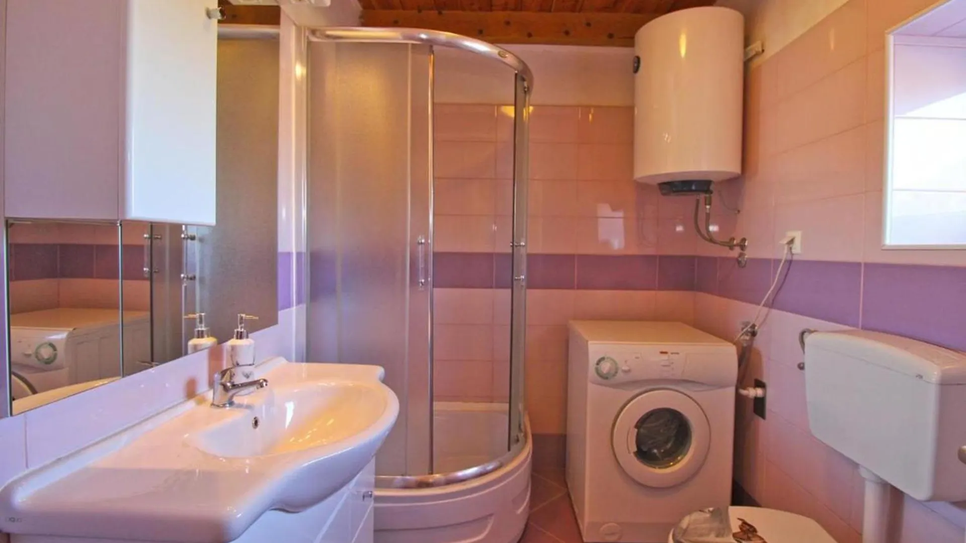 Comfortable Apartment With Pool And Garden Valtura 0*,  Croatia