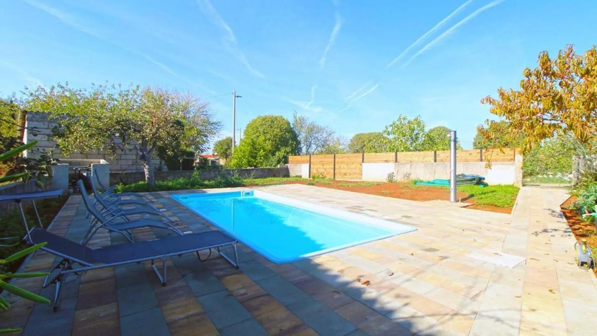 Comfortable Apartment With Pool And Garden Valtura